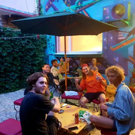 Hostel Zen Tribe *
